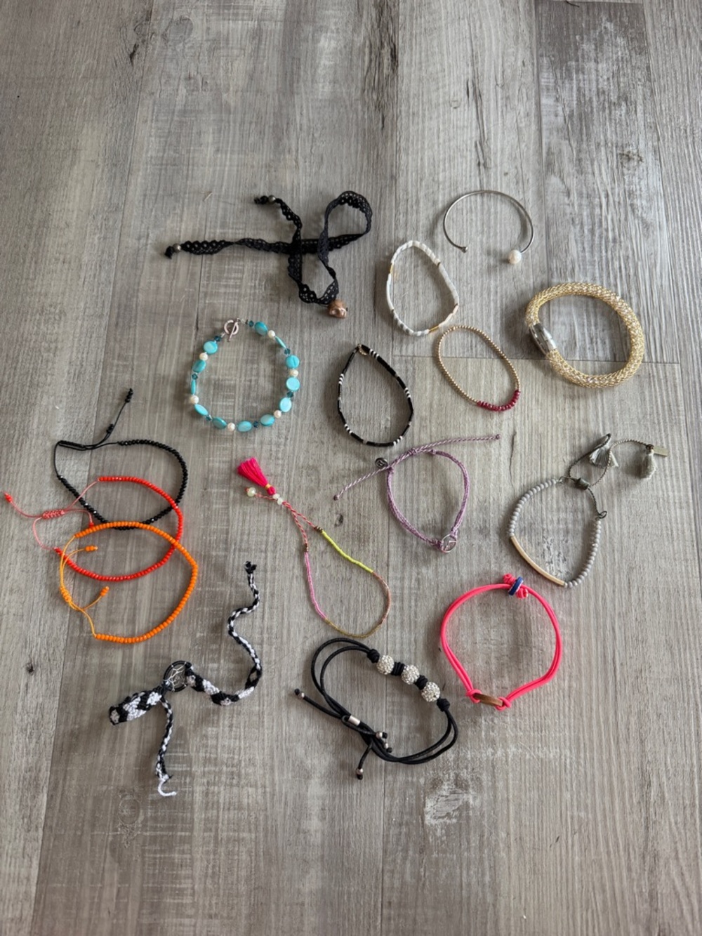 Set of sixteen bracelets